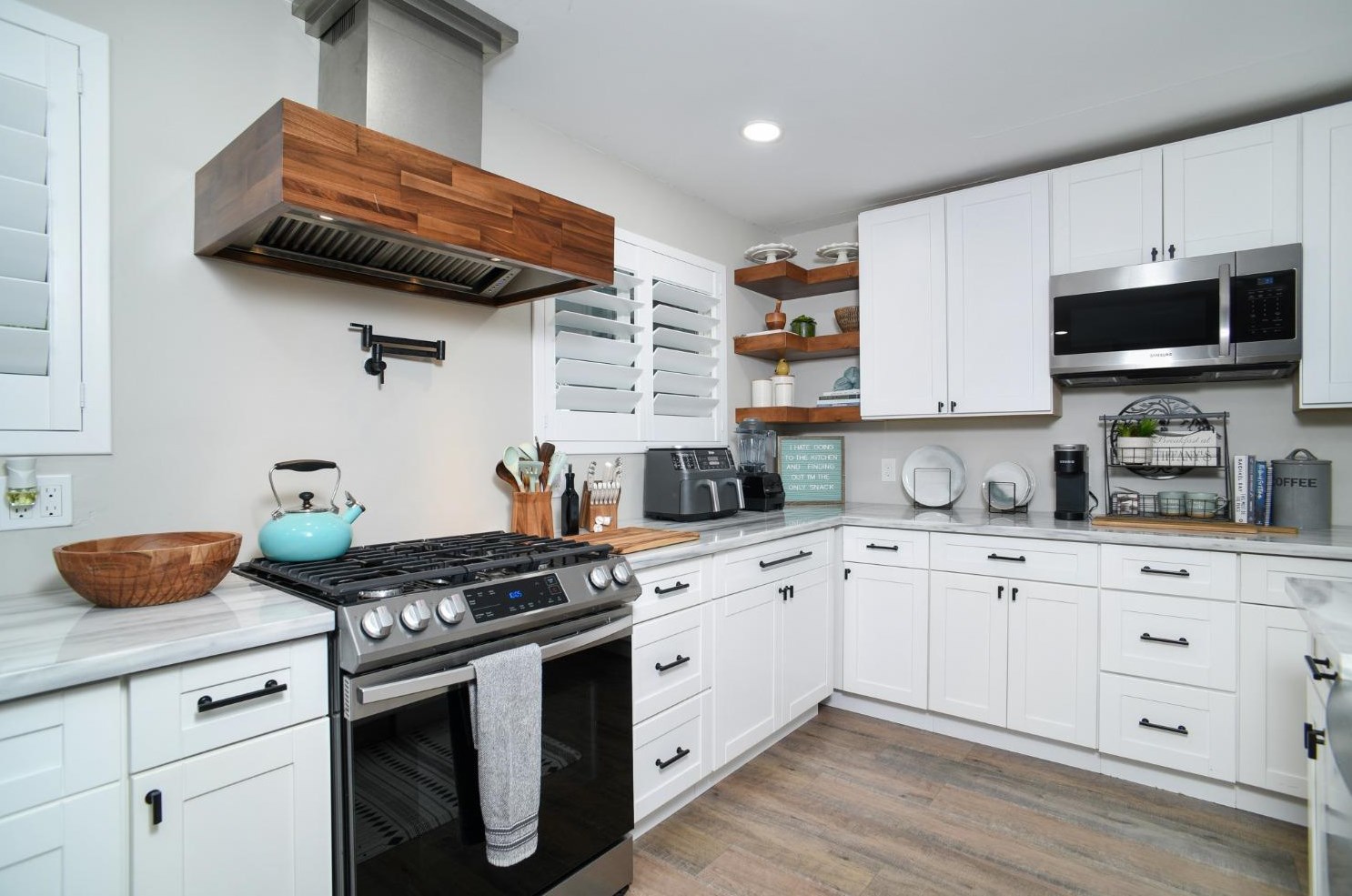 5718 Beech Ave, Citrus Heights, CA 95662-5105