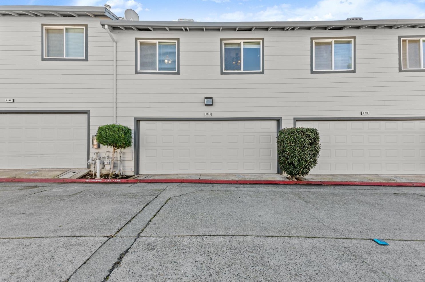 6238 Oak Valley Ln, Citrus Heights, CA 95621