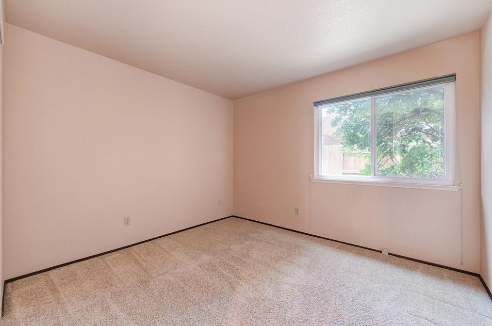 1541 Colonial Pkwy, Roseville CA  95661-7323 exterior