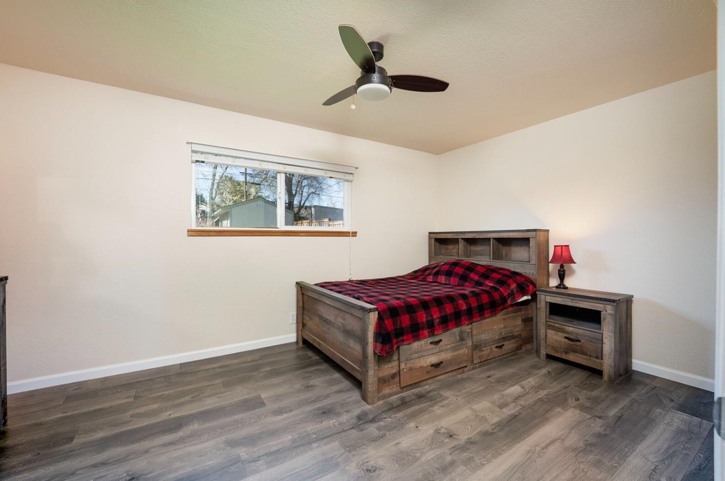 6635 Carrwood St, Citrus Heights CA  95662-3311 exterior