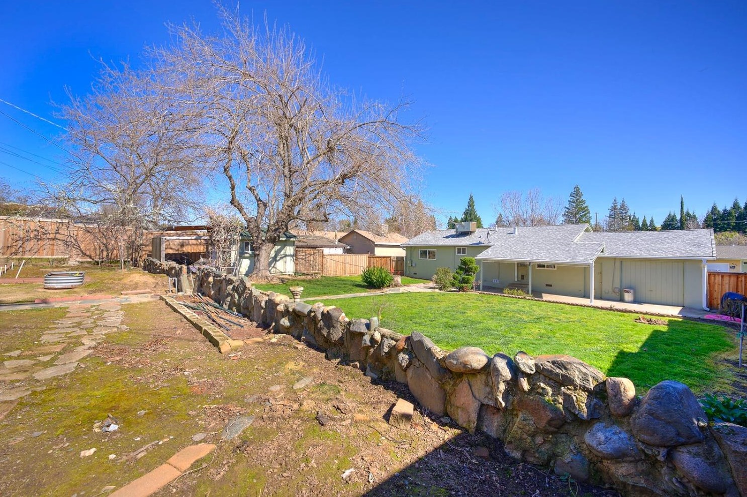 6635 Carrwood St, Citrus Heights CA  95662-3311 exterior