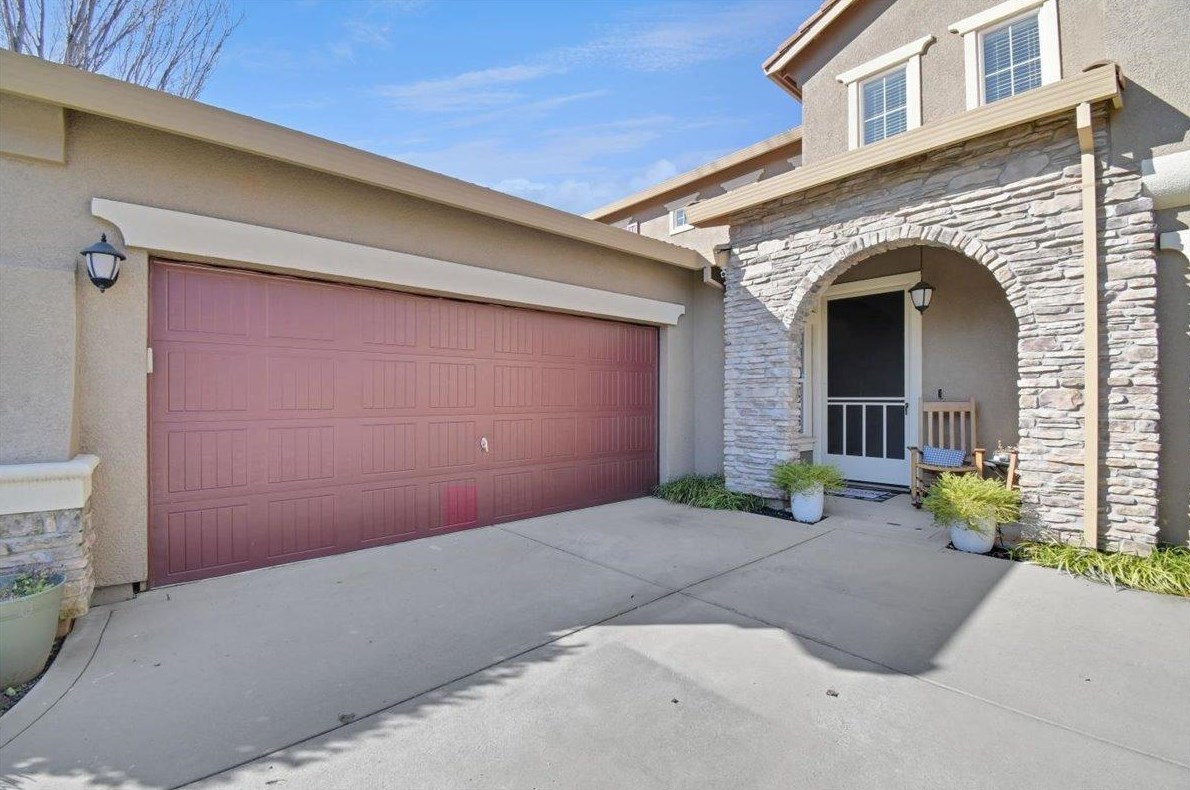 1073 Tres Picos Dr, Yuba City CA  95993-5259 exterior