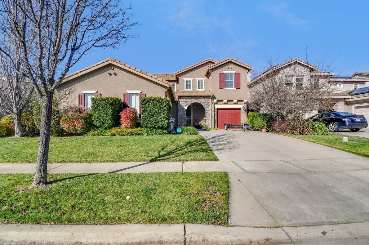 1073 Tres Picos Dr, Yuba City CA  95993-5259 exterior