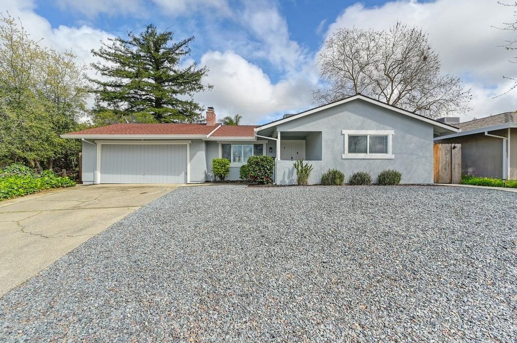 5104 Olean St, Fair Oaks CA  95628-4031 exterior