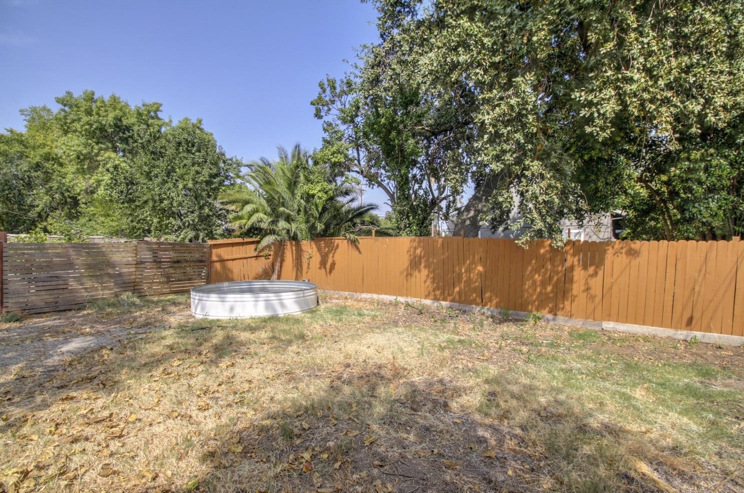 4129 38th St, Sacramento CA  95820-2642 exterior