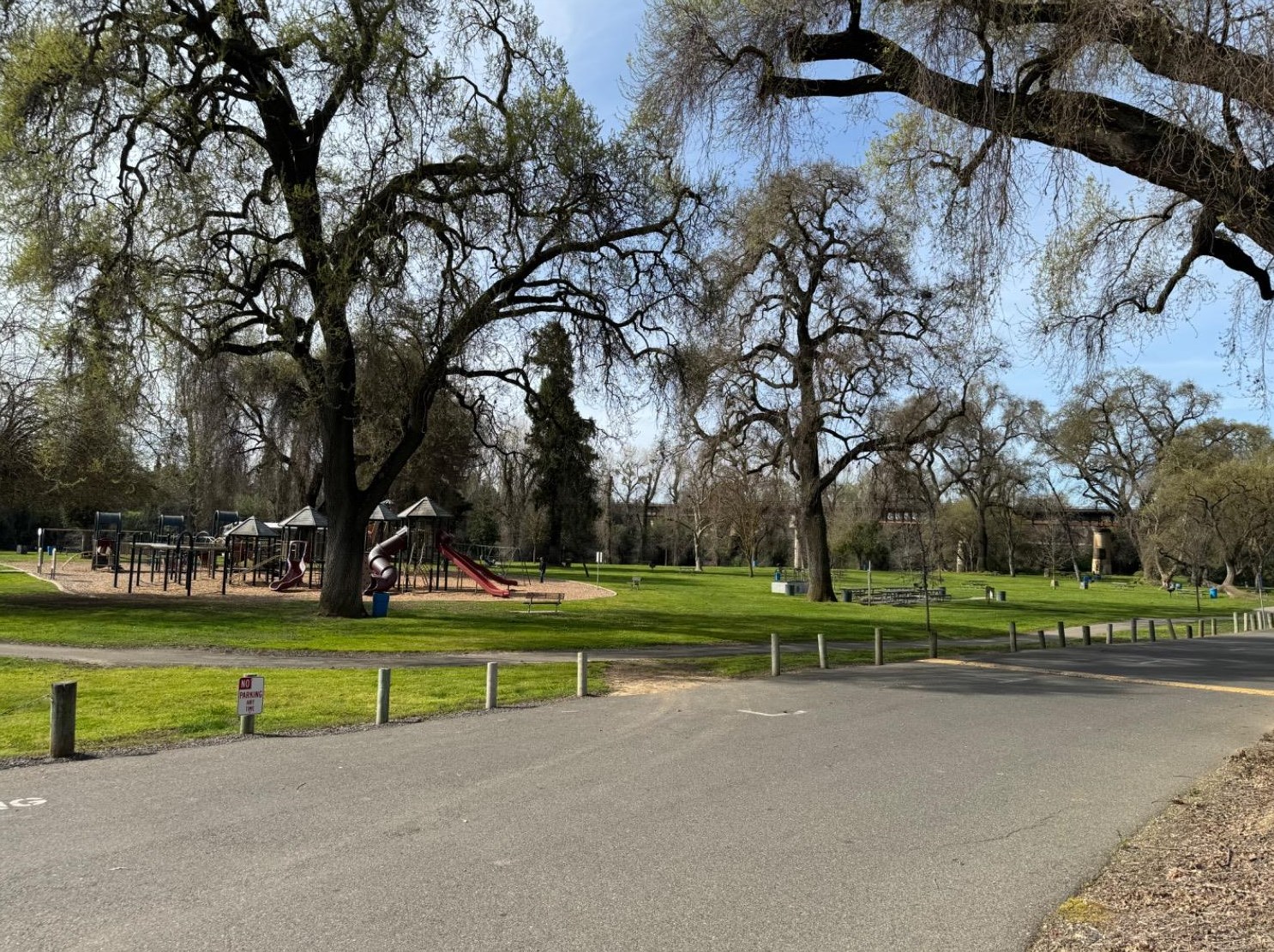 7011 Prestwick Dr, Riverbank CA  95367-3320 exterior