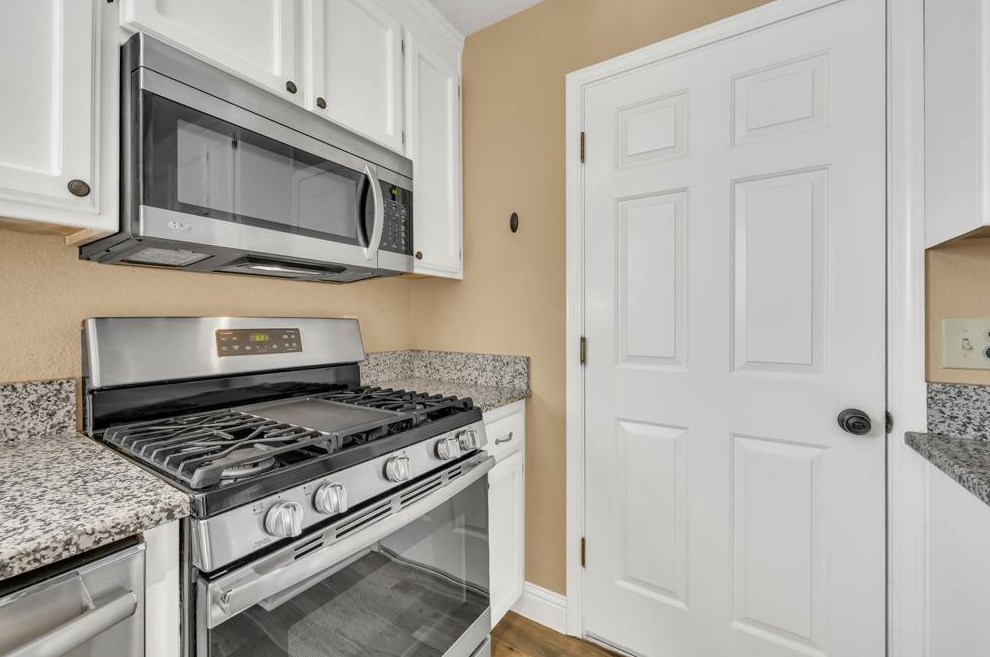 2450 Inverness Dr, Lincoln CA  95648-9569 exterior