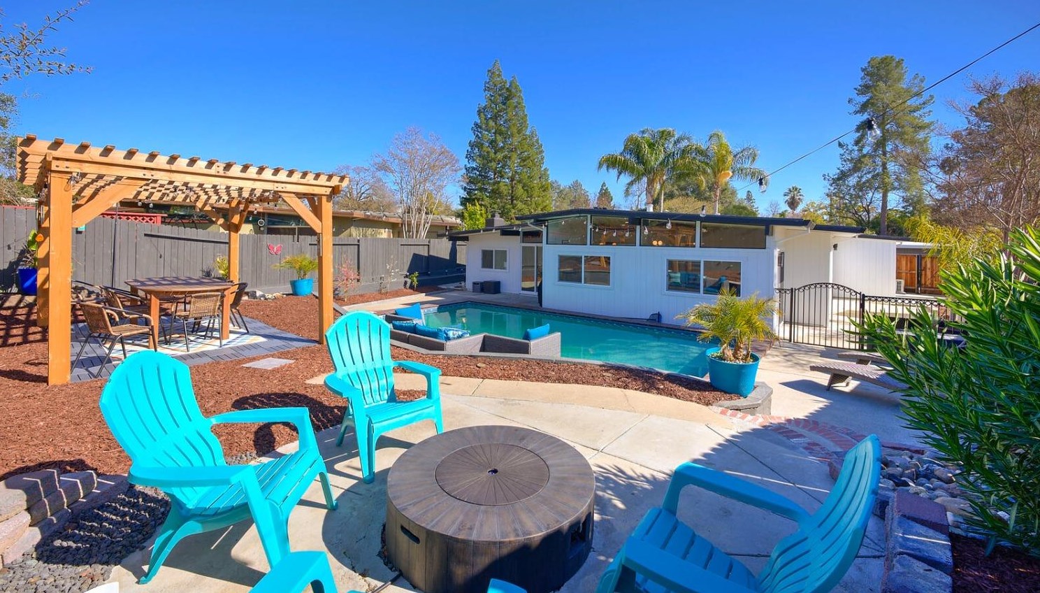 7728 Eastgate Ave, Citrus Heights CA  95610-7557 exterior