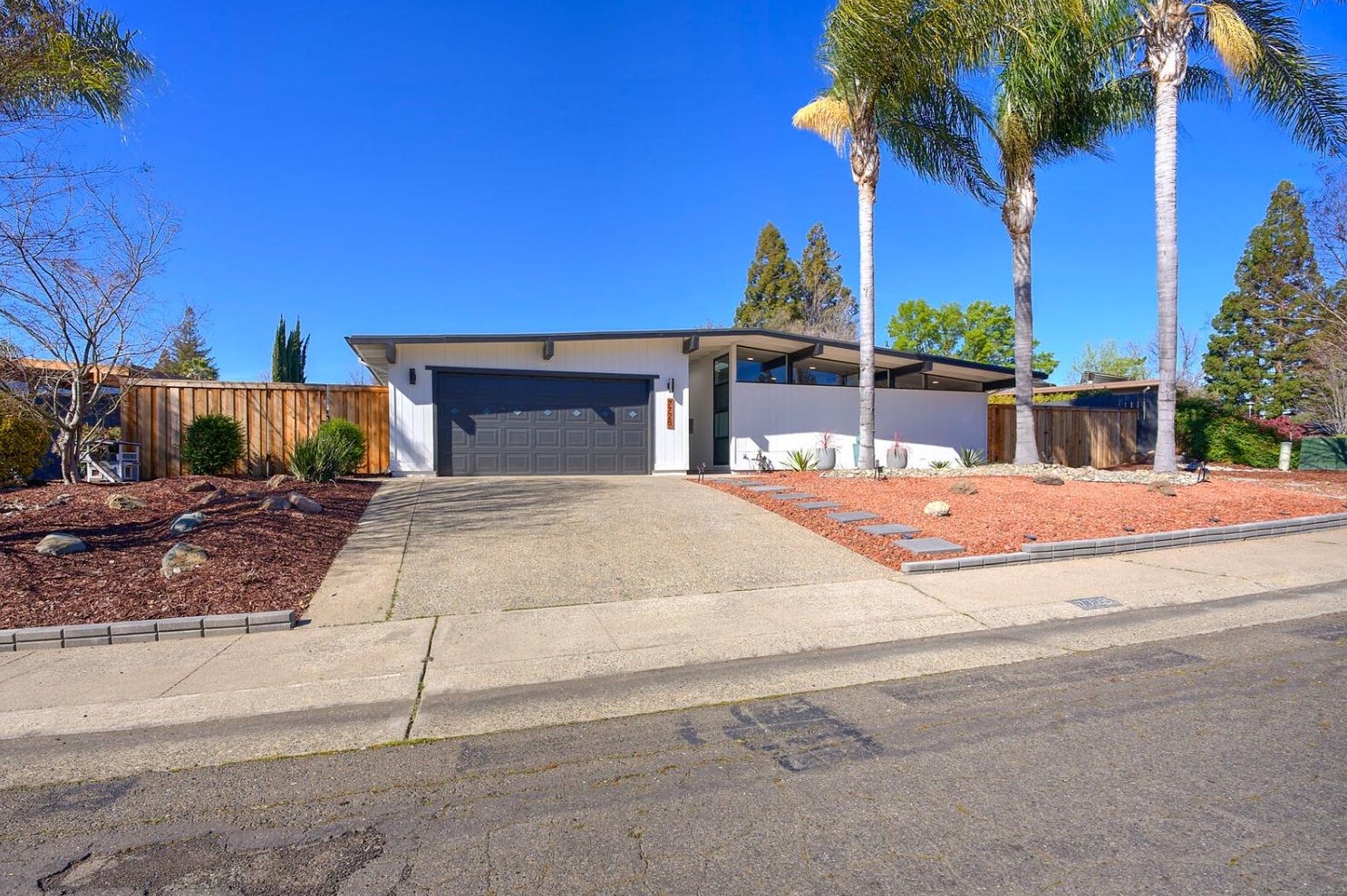7728 Eastgate Ave, Citrus Heights CA  95610-7557 exterior