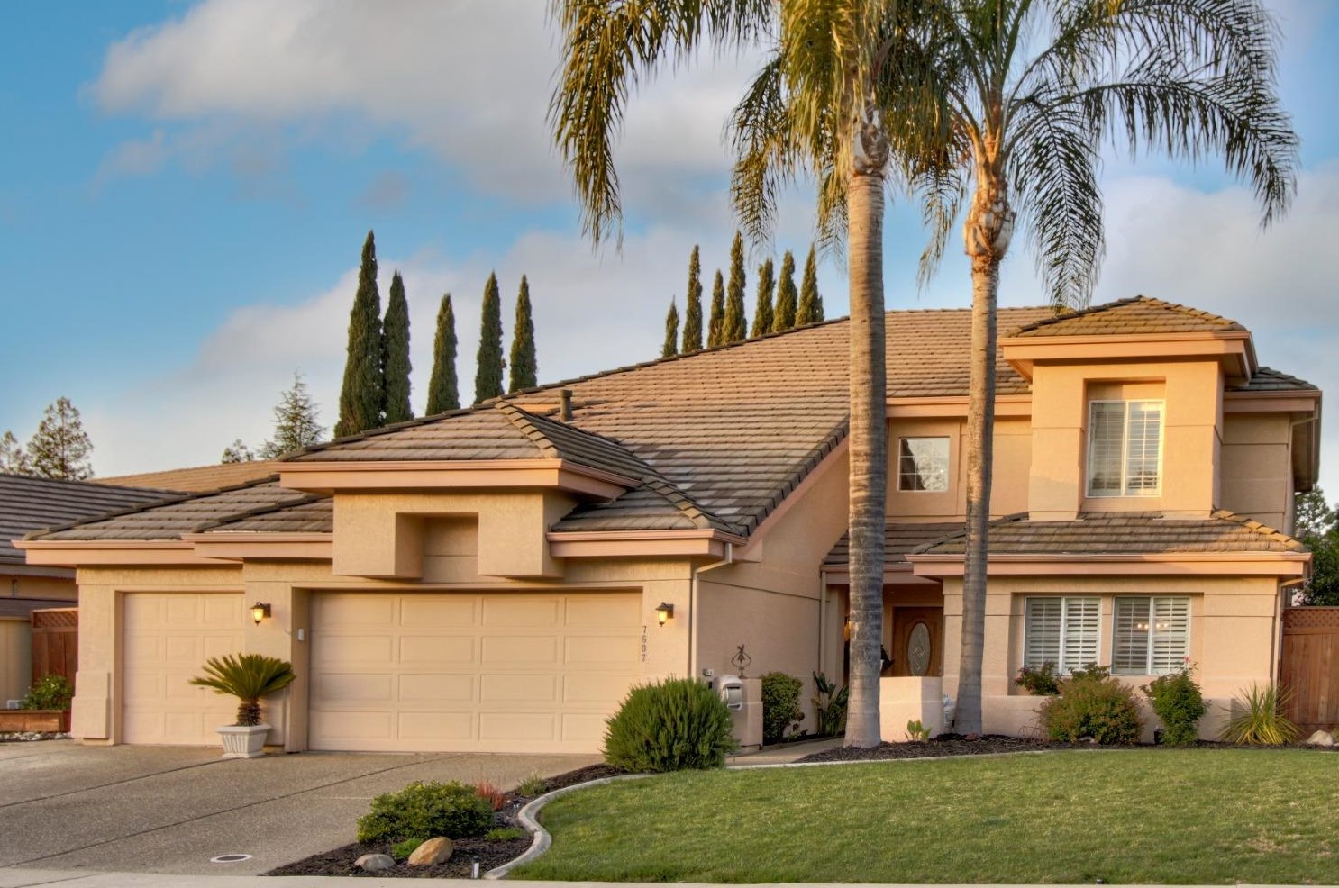 7607 Mendham Ct, Elk Grove, CA 95758-1005