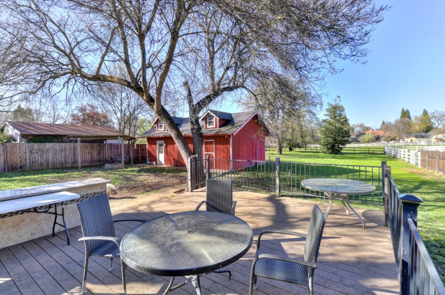 8677 Elm Ave, Citrus Heights CA  95662-2613 exterior