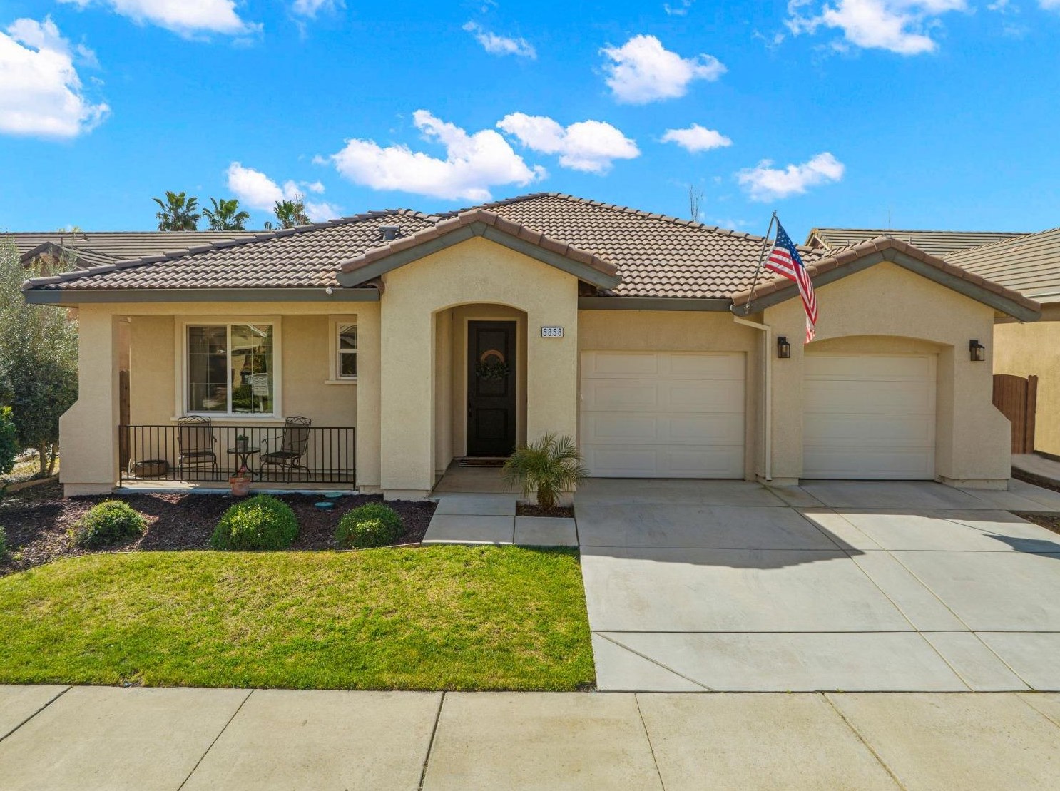 5858 Da Vinci Way, Sacramento, CA 95835-2326