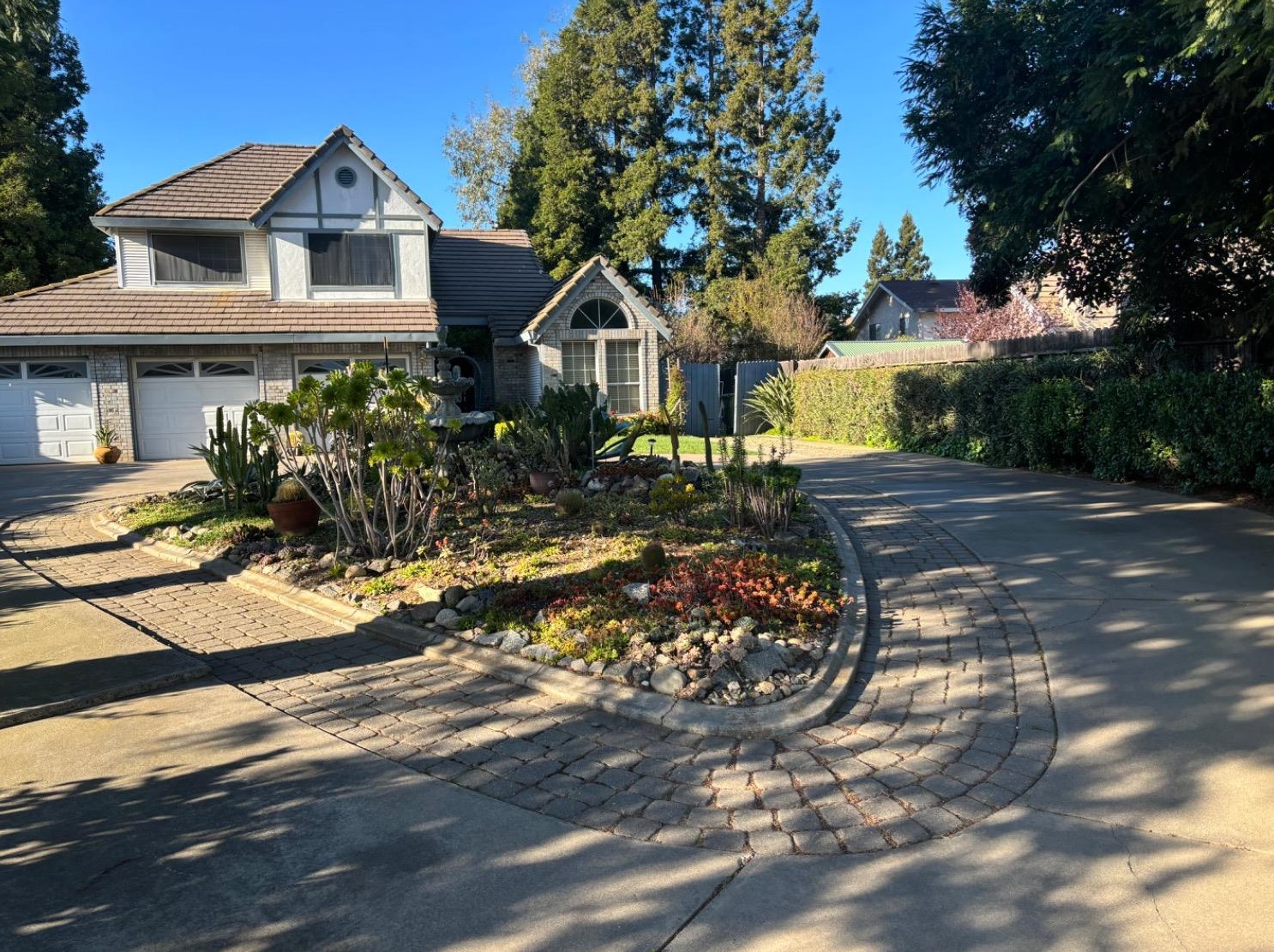8827 Minnie Cir, Elk Grove, CA 95624-2250