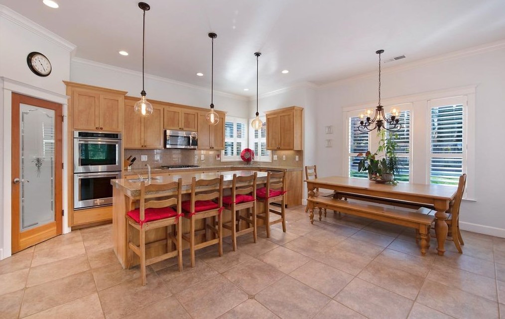 1708 Oceano Way, Davis, CA 95618-6767
