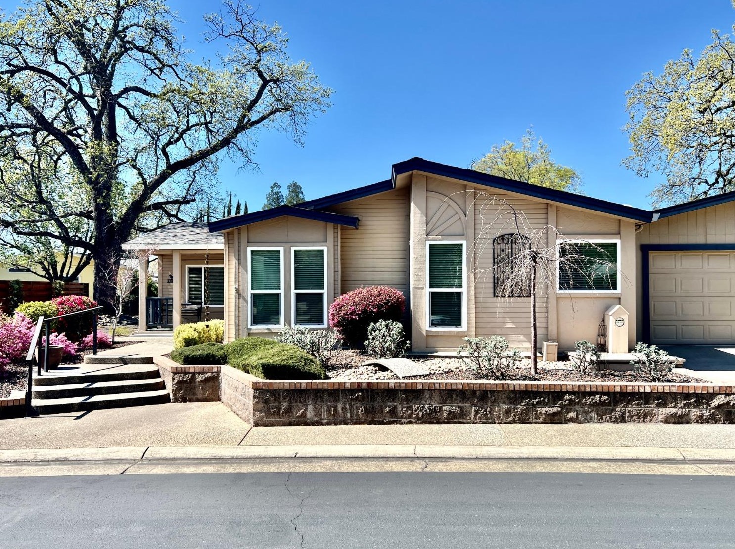 7118 Daisy Ln, Citrus Heights, CA 95621