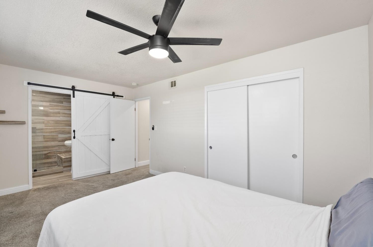 6826 Brookhaven Way, Citrus Heights CA  95621-6306 exterior