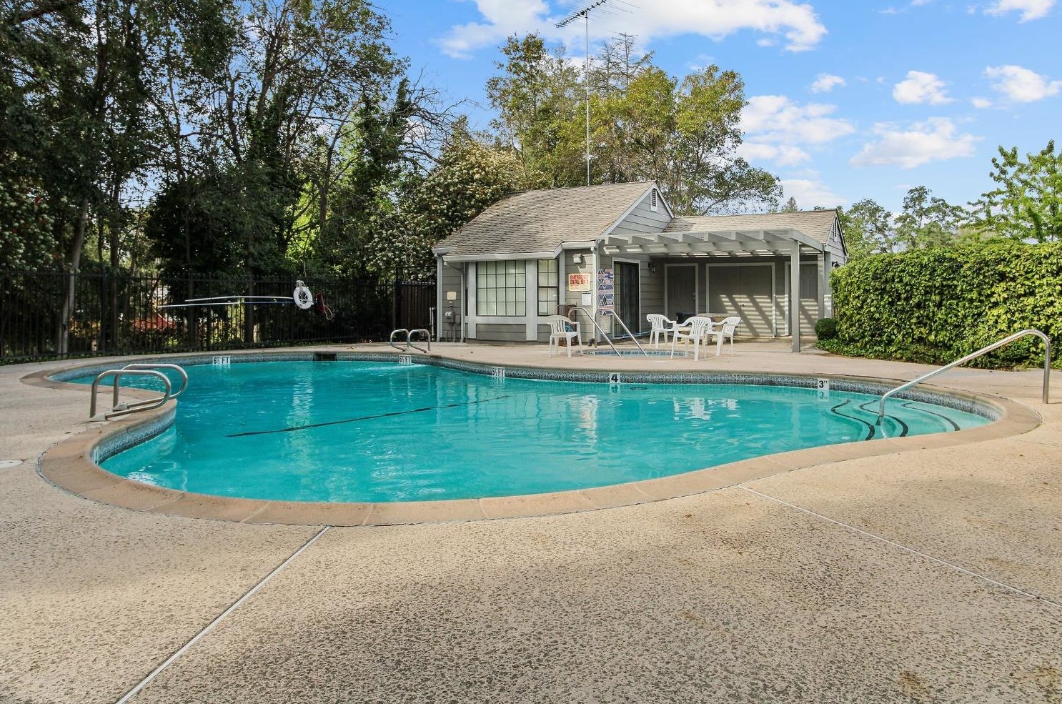 5829 San Juan Ave, Citrus Heights CA  95610-6559 exterior