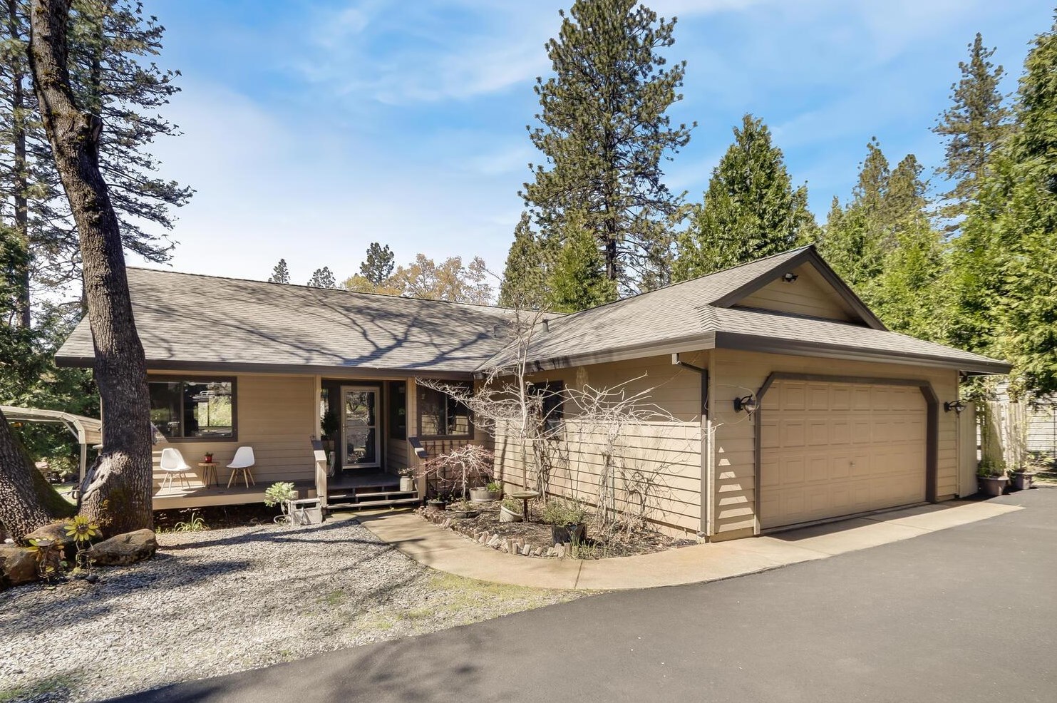 5787 Silverleaf Dr, Michigan Bluff, CA 95631