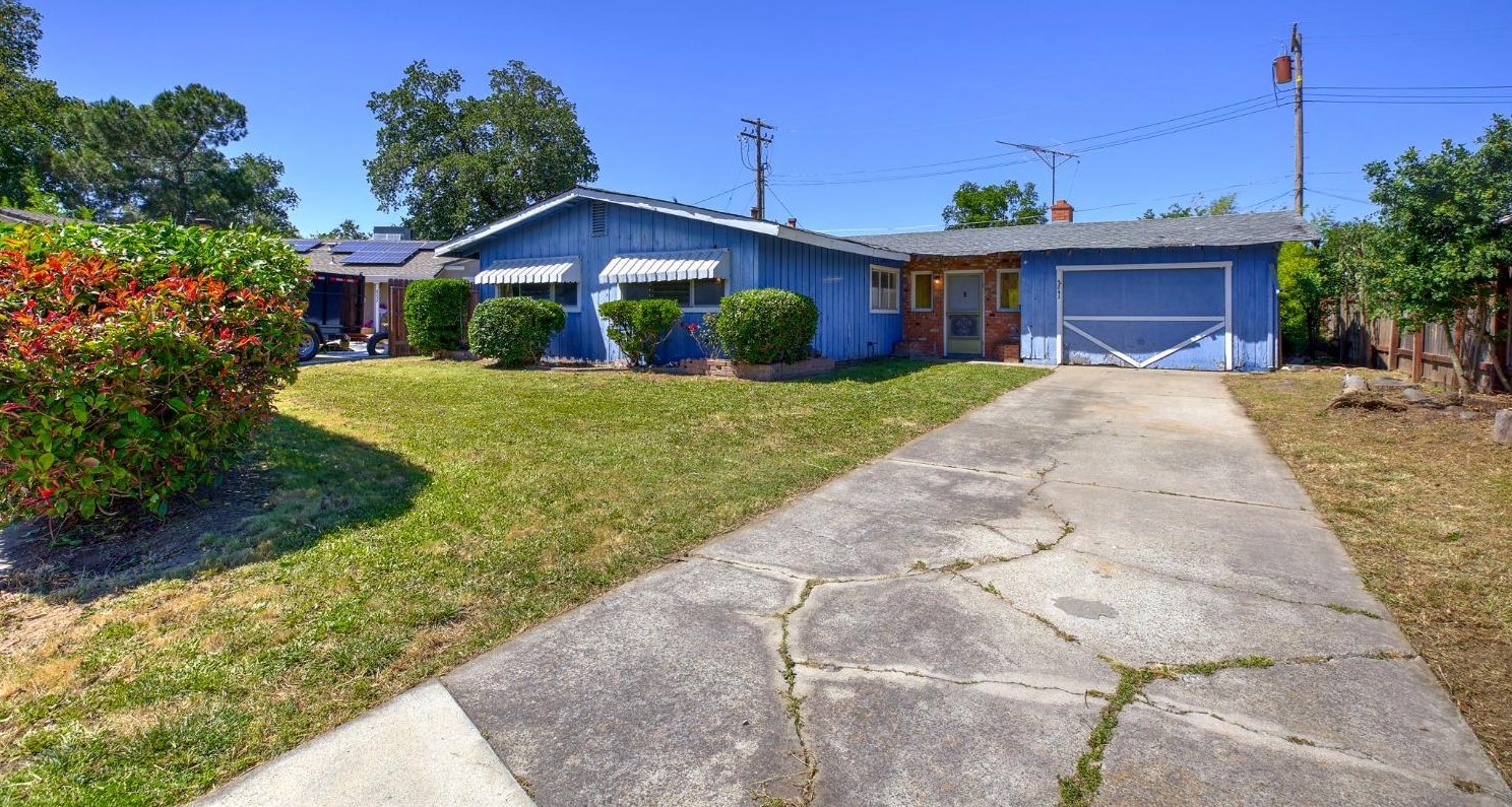 8241 Tanoak Way, Citrus Heights, CA 95621