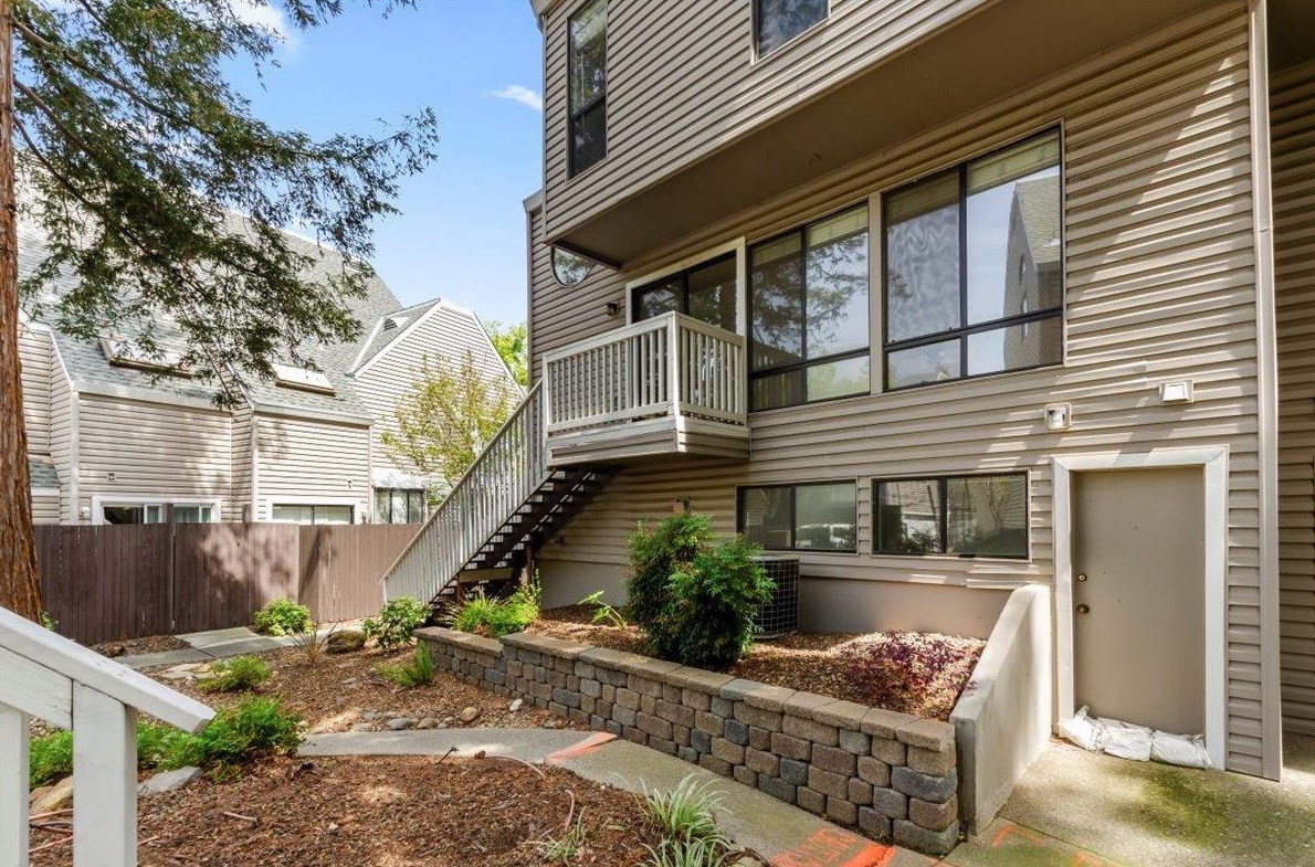 5454 Ventana Pl, Citrus Heights, CA 95610-7944