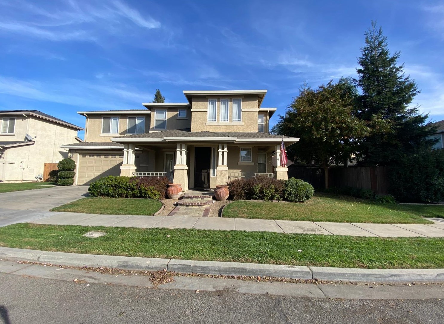 553 Almondcrest St, Valley Home, CA 95361