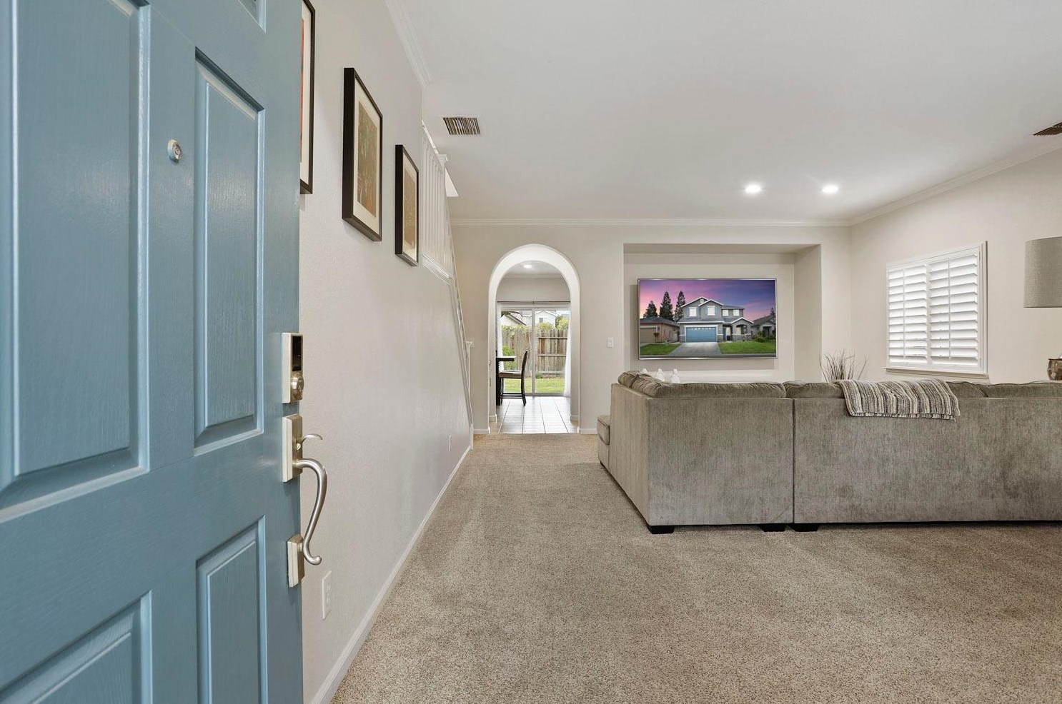 2325 Victory Ln, Turlock CA  95380-8423 exterior
