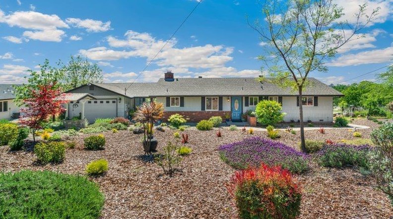 3785 Bell Rd, Auburn, CA 95603