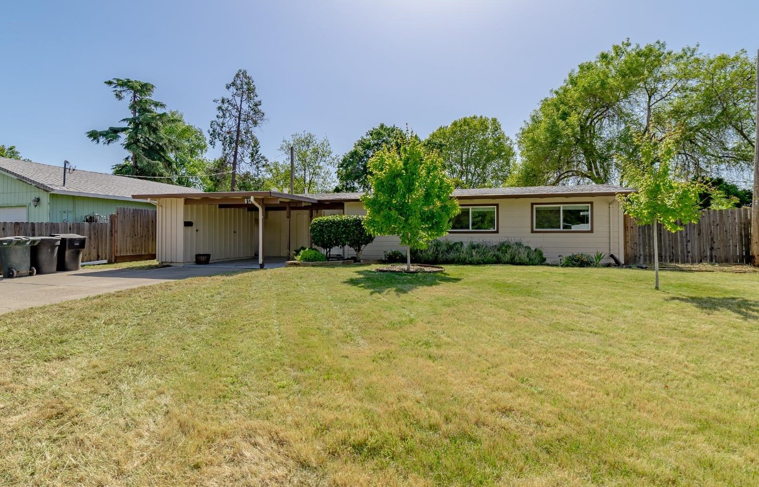 612 Mayfair Dr, Roseville, CA 95678