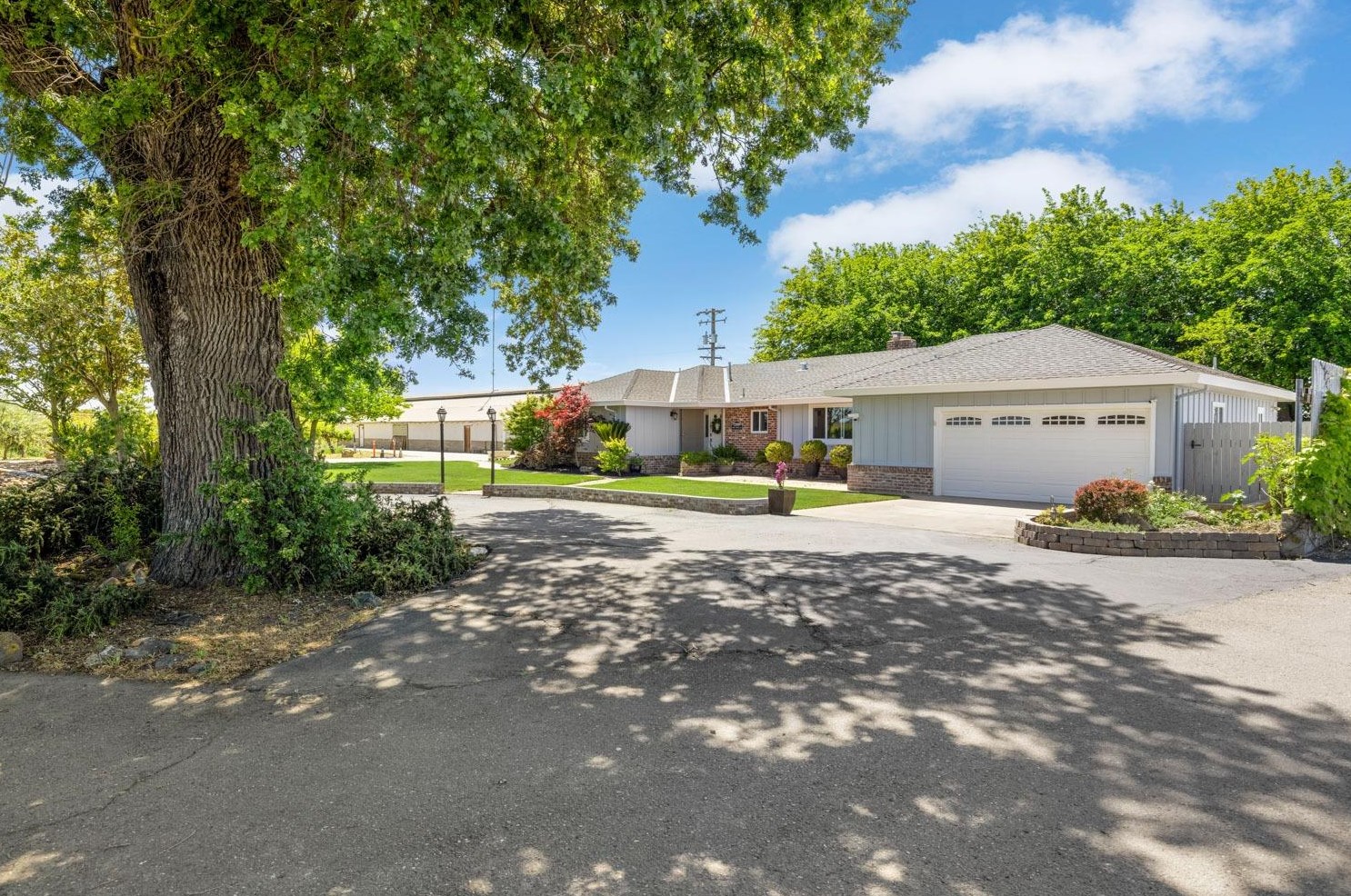 22099 N Devries Rd, Lodi, CA 95242