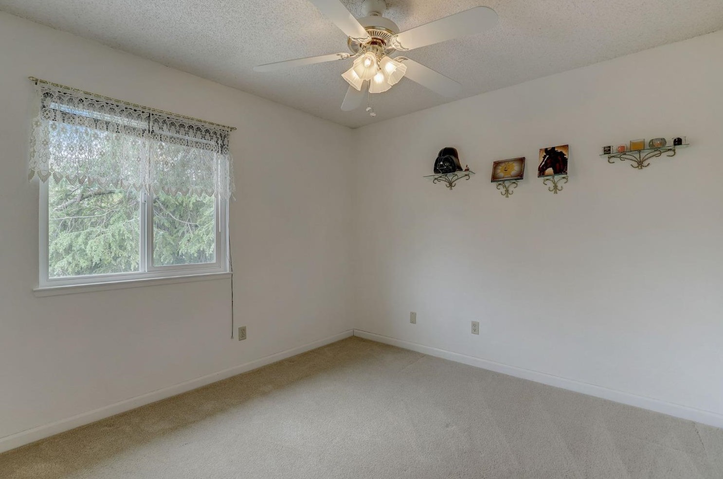 7201 Geowood Way, Citrus Heights CA  95610-3927 exterior