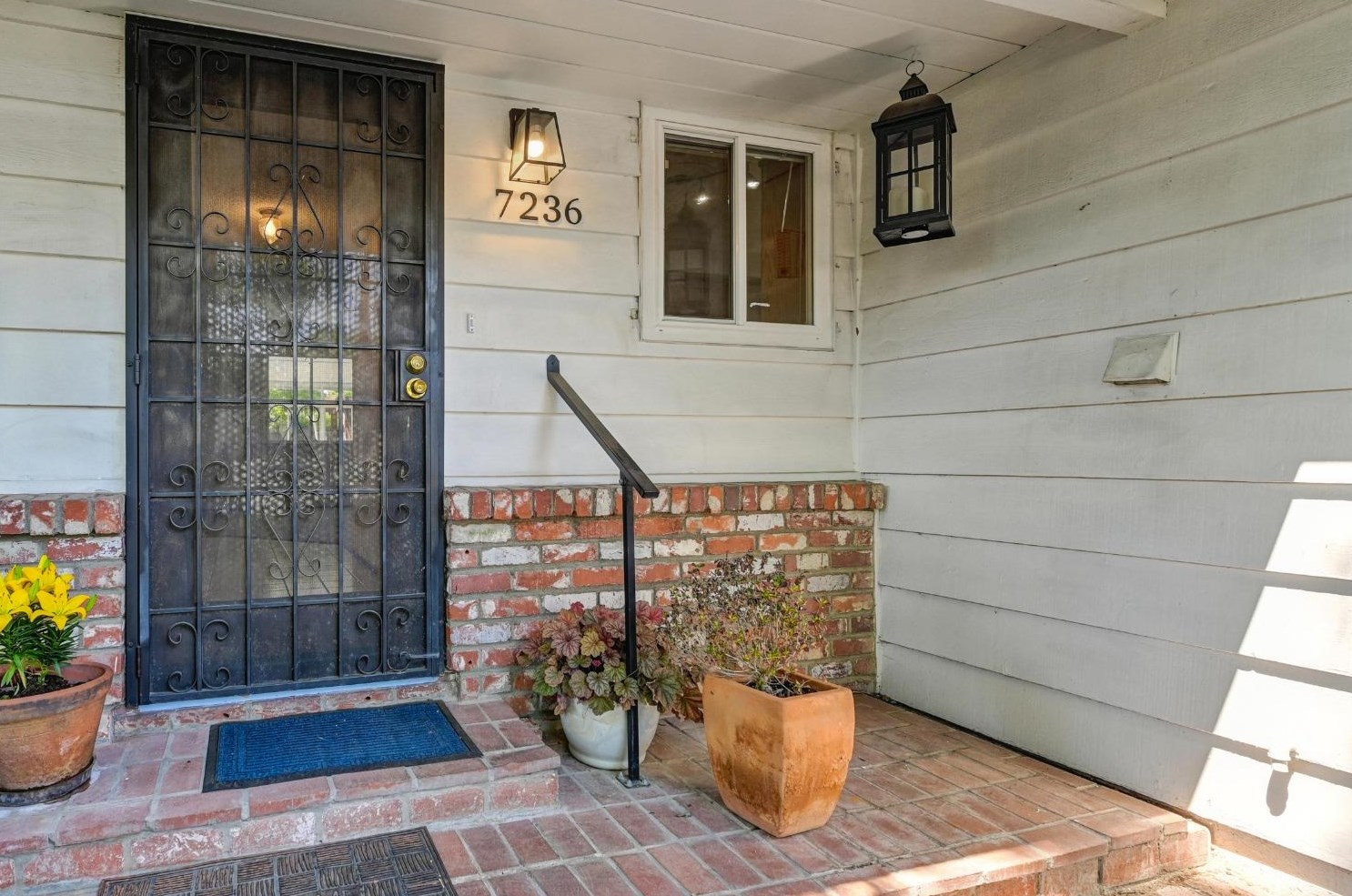 7236 Linda Sue Way, Citrus Heights CA  95621-7355 exterior