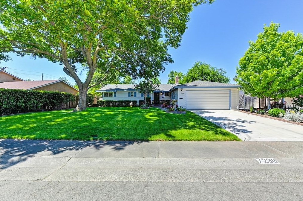7236 Linda Sue Way, Citrus Heights CA  95621-7355 exterior