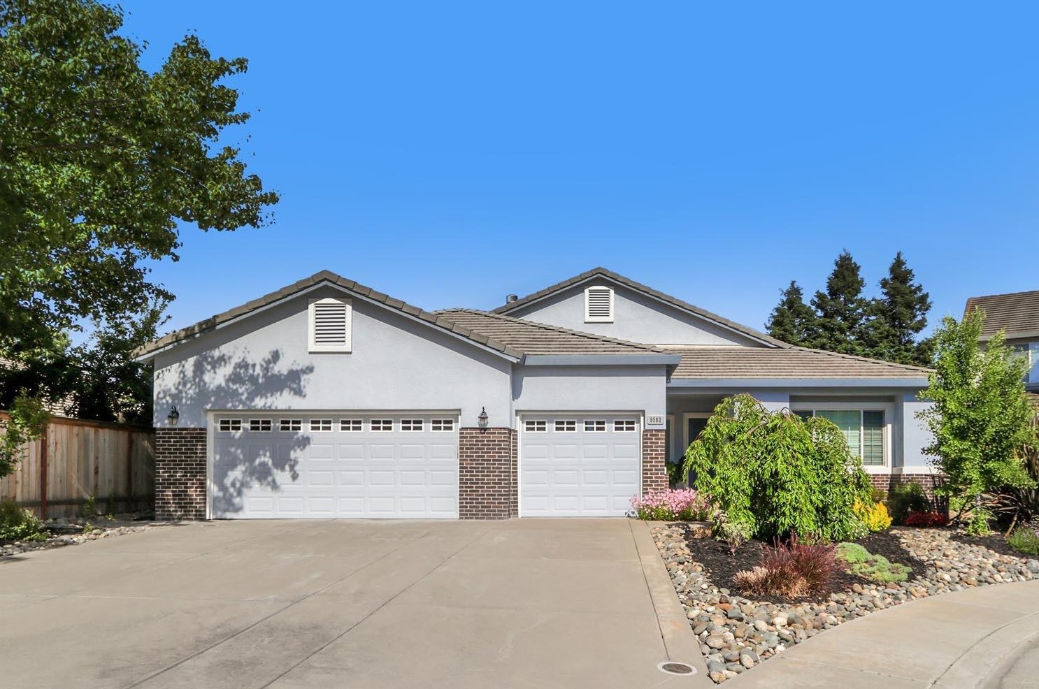 9583 Gentle Mare Pl, Elk Grove, CA 95624-6069
