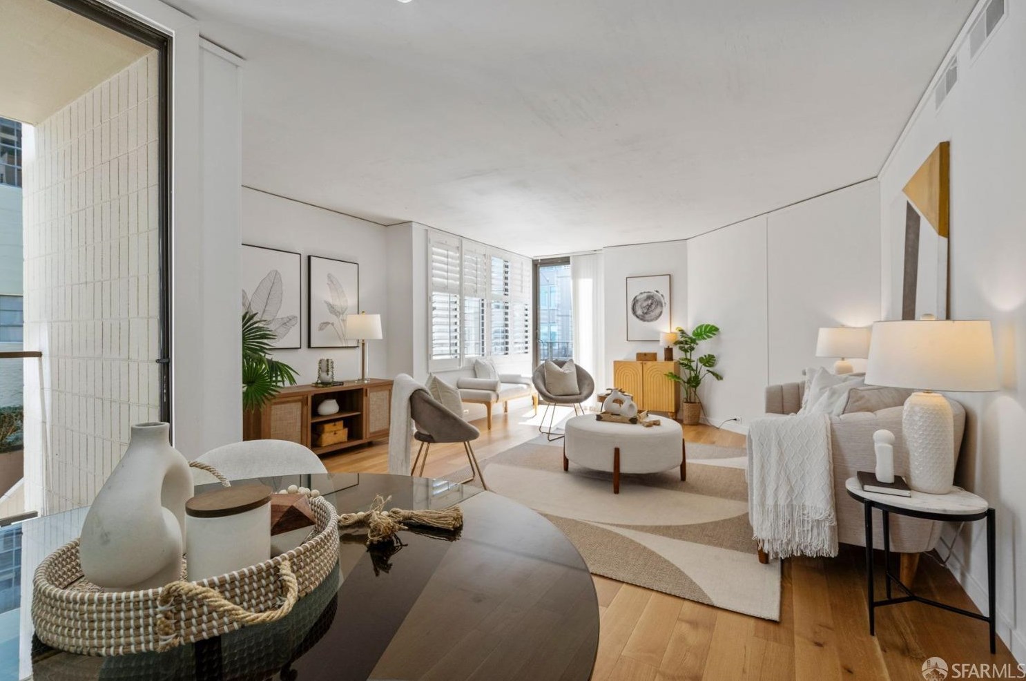 152 Lombard St, San Francisco, CA 94111-1140