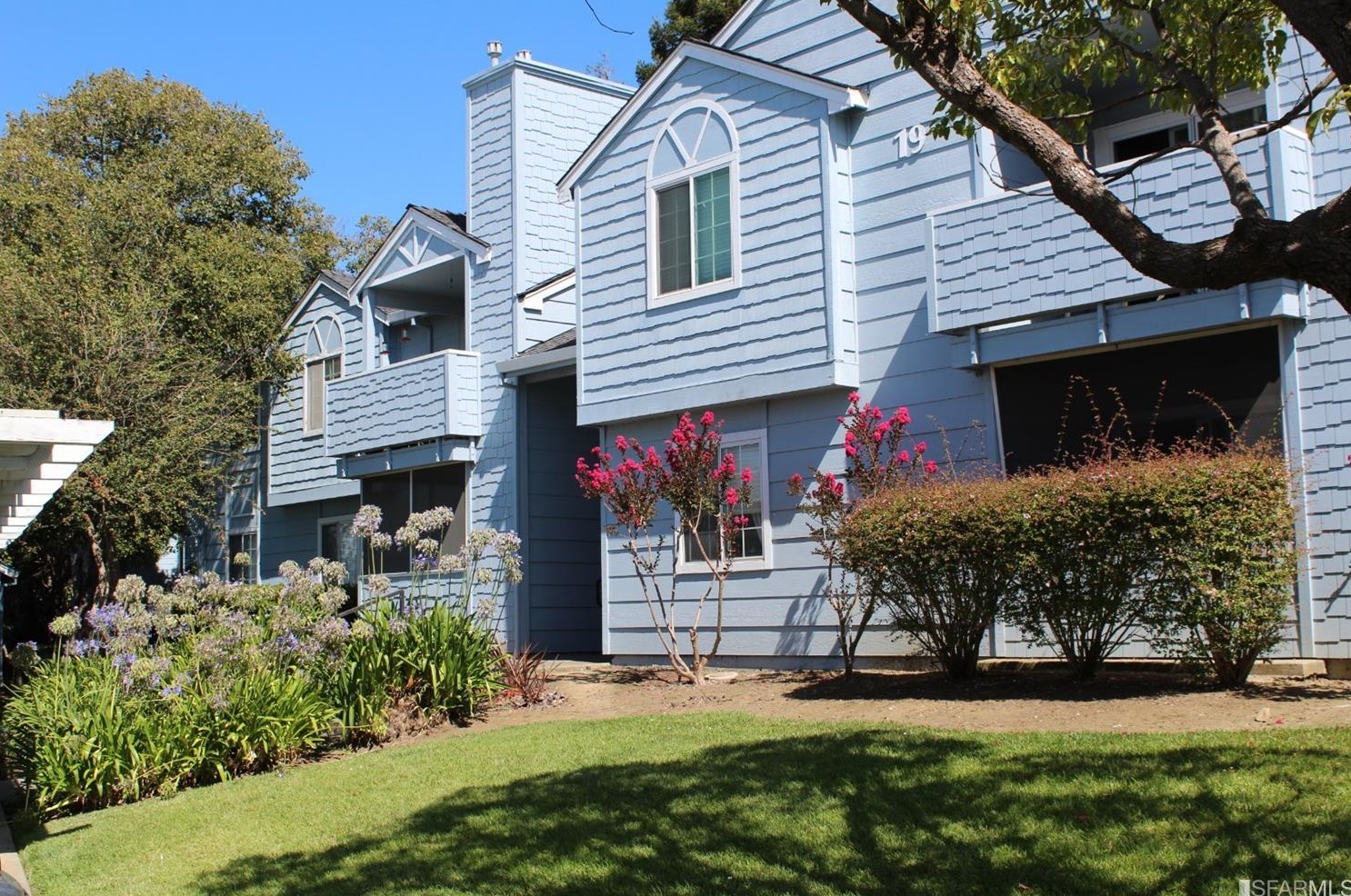 461 Lighthouse Dr, Vallejo, CA 94590-4031