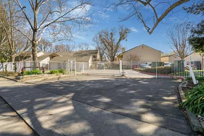 5905 Gloria Drive #5 - Photo 1