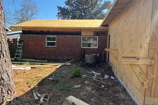 57 NW Hemlock Dr, Fort Walton Beach, FL 32548 - Photo 6