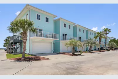 940 Sound Harbor Circle # 9, Gulf Breeze, FL 32563 - Photo 1