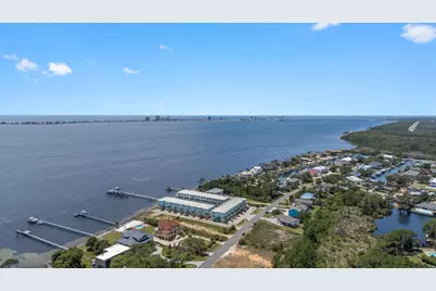 940 Sound Harbor Circle # 9, Gulf Breeze, FL 32563 - Photo 58