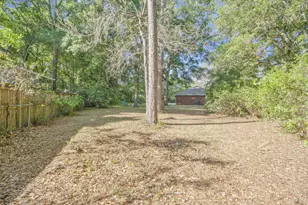 5708 Bentley Cir, Milton, FL 32570 - Photo 48