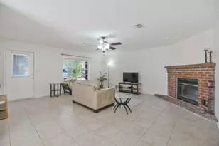 5708 Bentley Cir, Milton, FL 32570 - Photo 12