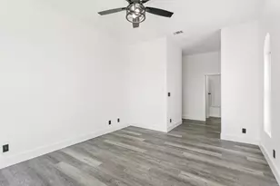 21 E Galvez Ct, Pensacola Beach, FL 32561 - Photo 40