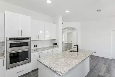 21 E Galvez Court, Pensacola Beach, FL 32561 - Photo 70