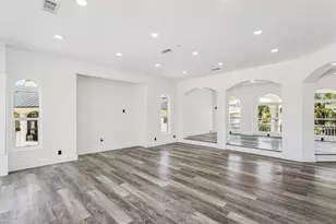 21 E Galvez Ct, Pensacola Beach, FL 32561 - Photo 18