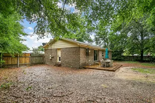 4572 Kelly Ln, Gulf Breeze, FL 32563 - Photo 18