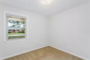 4572 Kelly Ln, Gulf Breeze, FL 32563 - Photo 12