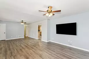 4572 Kelly Ln, Gulf Breeze, FL 32563 - Photo 4