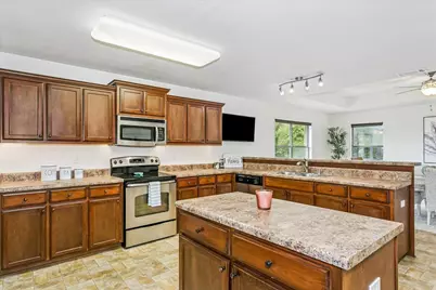 2021 Pelican Lane, Navarre, FL 32566 - Photo 8