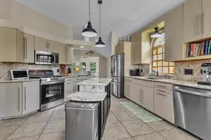 921 Shalimar Point Dr, Shalimar, FL 32579 - Photo 10