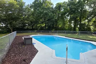 4 Spencer Ct, Fort Walton Beach, FL 32547 - Photo 2